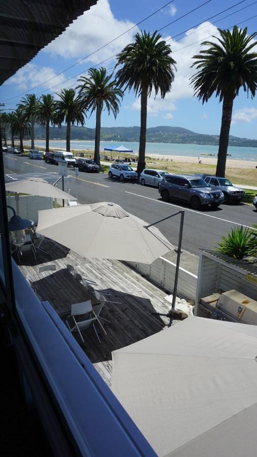 Nana Glads Beachfront Accommodation Whitianga Exteriör bild