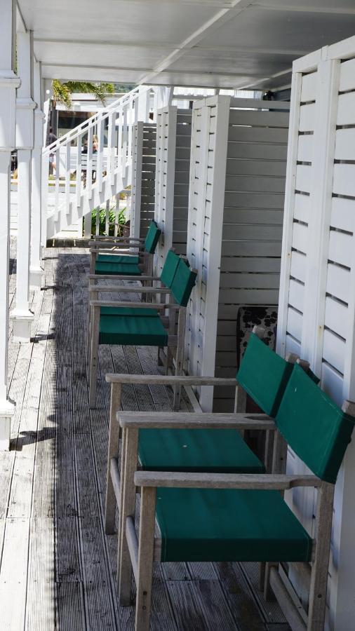 Nana Glads Beachfront Accommodation Whitianga Exteriör bild